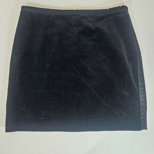 Tommy Hilfiger Skirt Womens‎ 2 Black Velvet Mini Red Lined Fall Chic Witchy Goth